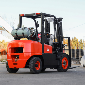 LPG Gas Forklift Outdoor 4 Wheel Drive Cheap Price Propane Forklift Triplex Mast Side Shifter